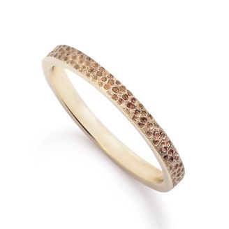 【DIAMOND DOT LAB(ダイアモンド ドット ラボ)】 Mousse【ムース】のマリッジリング(結婚指輪)。