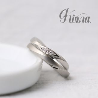 【atelier Kiona(アトリエキオナ)】 【オーダーメイド】ウェーブとストレートで形が違ってもお揃いのデザインで統一感を