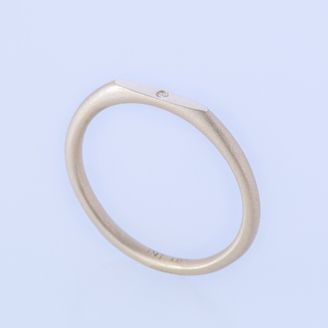 【ENEY(エネイ)】SURFACE K10YG POINT MATTE SLIM RING