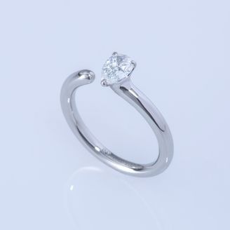 【ENEY(エネイ)】ONE PT900 0.5CT PEAR RING