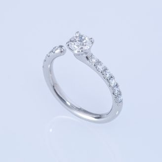 【ENEY(エネイ)】ONE PT900 ROUND 0.5CT HALF ETERNITY RING