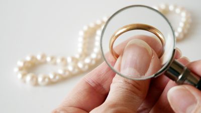 指輪のサイズ直しの相場はいくら？修理は購入店に相談がおすすめ！