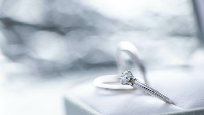 結婚指輪や婚約指輪のサイズに迷ったときのポイントやサイズ感の違い