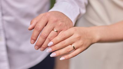 結婚10周年に指輪を贈るのがおすすめ！指輪の選び方やお祝いプランを紹介