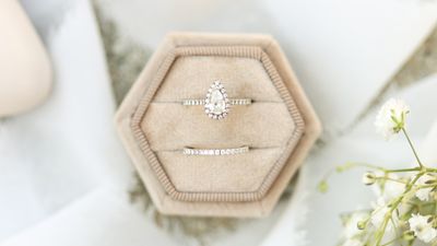 エタニティリングは後悔するって本当？後悔しないための指輪選びとは