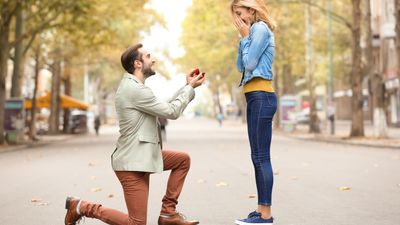 プロポーズの準備は何が必要？成功させる秘訣を紹介