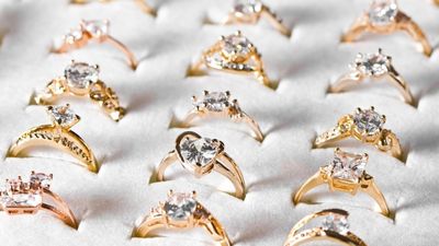 これから結婚指輪・婚約指輪を探す人必見！一度にたくさんのブランドを検討できる「ブライダルジュエリー専門セレクトショップ」の魅力