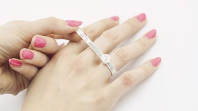 平均はどれくらい？婚約指輪・結婚指輪のサイズ（号数）について解説