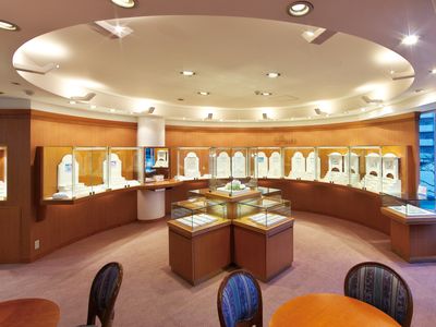 I's stone(アイズストーン) 本店