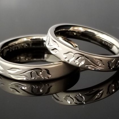 【TANZO.(鍛造指輪)】鍛造フルオーダーメイドで鈴蘭の手彫りマリッジ