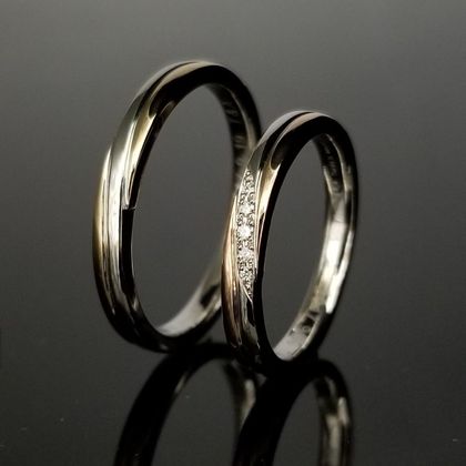 【TANZO.(鍛造指輪)】鍛造職人が美しいく仕上げたコンビデザインの結婚指輪