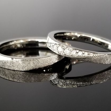 【TANZO.(鍛造指輪)】立体的に仕上げ存在感のある結婚指輪