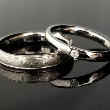 【TANZO.(鍛造指輪)】鍛造で鍛え上げた美しく重厚なプラチナの結婚指輪