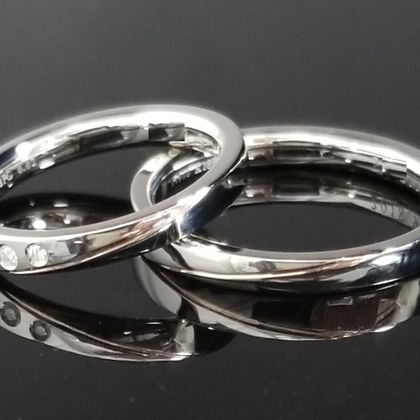 【TANZO.(鍛造指輪)】3つ輝くダイヤの結婚指輪