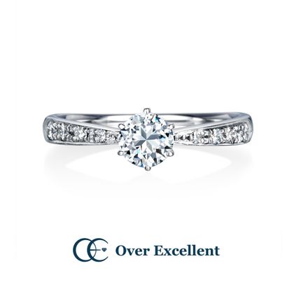 【Over Excellent(オーバーエクセレント)】【Dimorphotheca ディモルフォセカ　-変わらぬ愛-】太陽がよく似合うあなたへ、中心に煌めくO.E. カットダイヤモンドと絞り込むようなメレダイヤがシャープで暖かな輝きを表現