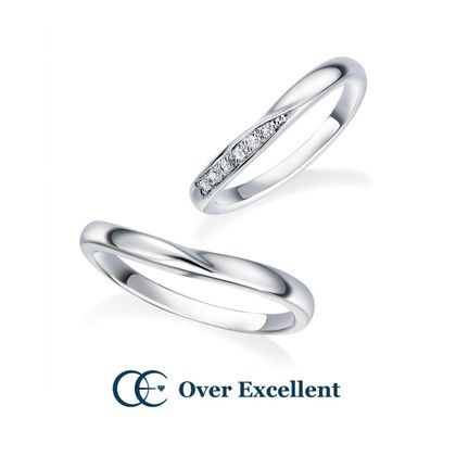 【Over Excellent(オーバーエクセレント)】【Eucharis ユーチャリス-純潔-】花びらのようにくるんとひるがえったような優美な曲線に、朝露のように輝くメレダイヤモンドをセッティング。