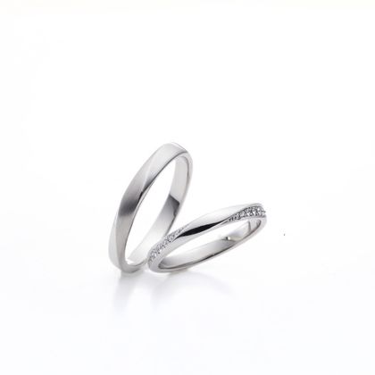 【LOVEST(ラヴェスト)】木漏れ日の散歩道