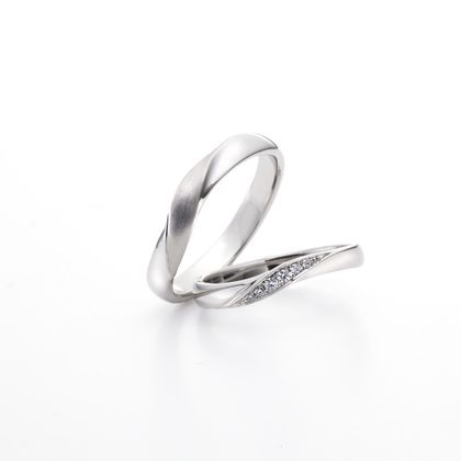 【LOVEST(ラヴェスト)】運命の紡ぎ