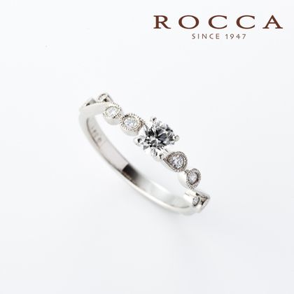 【ROCCA(ロッカ)】【ROCCA】繊細なアンティークデザイン！重ね付けにもぴったりなエンゲージリング R53