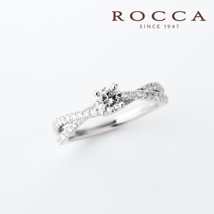 【ROCCA(ロッカ)】【ROCCA】クロスに輝くダイヤモンド！クールなエンゲージリング F3061