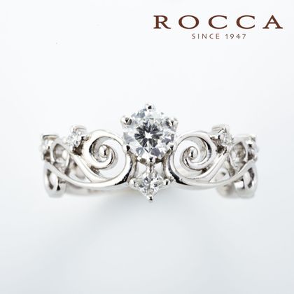 【ROCCA(ロッカ)】【ROCCA】透かしの模様が可愛い！ティアラのようなエンゲージリング RB-3