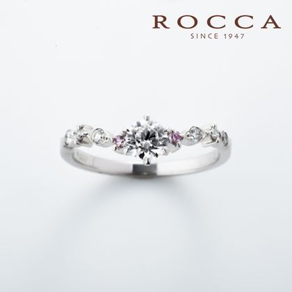 【ROCCA(ロッカ)】【ROCCA】さりげないピンクダイヤが可愛いエンゲージリング MK-13R