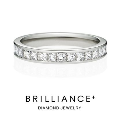 【BRILLIANCE+(ブリリアンスプラス)】チャネルセッティング プリンセスカット ダイヤモンド ハーフエタニティ リング