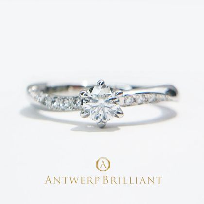 【BROOCH(ブローチ)】”galaxy” ６ claws collet Daimond side line Ring ”ギャラクシー” ６クローズ コレット ダイヤモンド サイドライン リング 