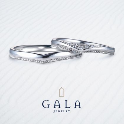 【GALA JEWELRY(ガラジュエリー)】【GALA】まるでハートのように見えるVライン！さりげないミル打ちがポイント☆