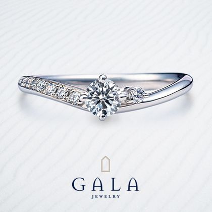 【GALA JEWELRY(ガラジュエリー)】【GALA】流れるようにセッティングされたメレがセンターストーンを引き立てます！