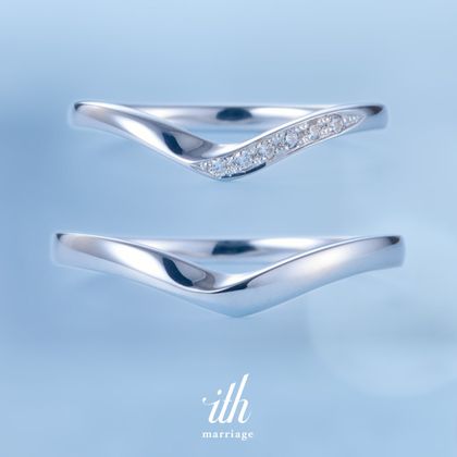 【ith(イズ)】【指を美しく見せるフォルム】コンモート / Con Moto