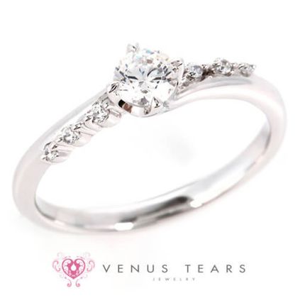 【VENUS TEARS(ヴィーナスティアーズ)】0.3ctダイヤ込み価格｜【RQ30-03】