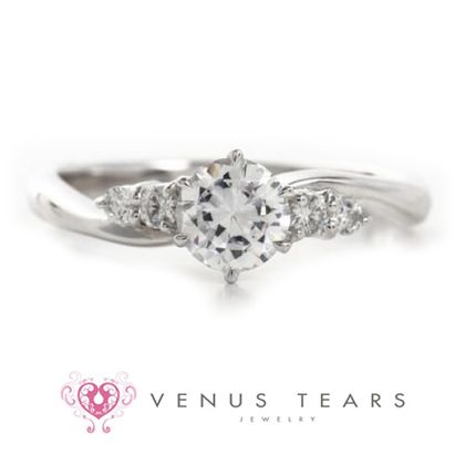 【VENUS TEARS(ヴィーナスティアーズ)】0.5ctダイヤ込み価格｜【P572-05】