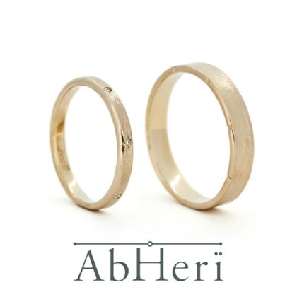 【TROA(トロア)】six‐シックス