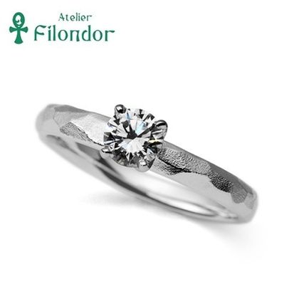 【アトリエフィロンドール】【アトリエ・フィロンドール】MIORNG 艶消し槌目模様の素朴な雰囲気が魅力　浮月 -うつき- エンゲージリング