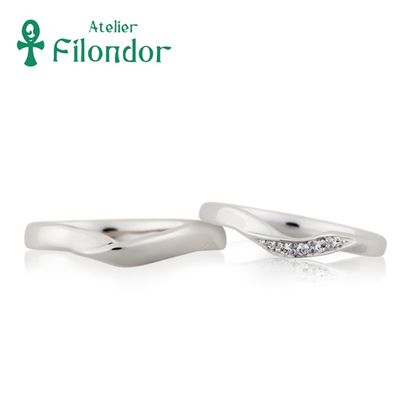 【アトリエフィロンドール】繊細なリングに5石のダイヤがきらめくマリッジリング Nina -ニナ-