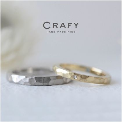 【CRAFY(クラフィ)】【ふたりで手作り】ひとつひとつ模様を手で彫る手作り槌目リング