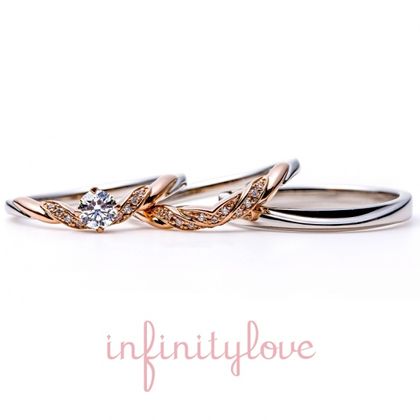 【BRIDGE ANTWERP BRILLIANT GALLERY(ブリッジ・アントワープ・ブリリアント・ギャラリー)】肌馴染みの良いピンクゴールド&プラチナのコンビ　ふっくらしたVラインがかわいい婚約指輪と結婚指輪　Apricot　杏