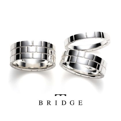 【BRIDGE ANTWERP BRILLIANT GALLERY(ブリッジ・アントワープ・ブリリアント・ギャラリー)】御影石でつくられた石の橋がモチーフのオシャレでかわいい結婚指輪　Decision