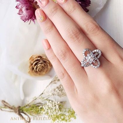 【BRIDGE ANTWERP BRILLIANT GALLERY(ブリッジ・アントワープ・ブリリアント・ギャラリー)】銀座店限定ダイヤモンドリングのグランプラス