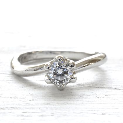 【湘南彫金工房 andfuse】【手作り婚約指輪コース】緩やかな優しいカーブの手作り婚約指輪