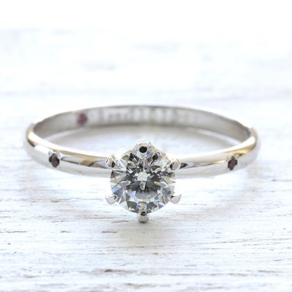 【湘南彫金工房 andfuse】【手作り婚約指輪コース】誕生石をセットした手作り婚約指輪