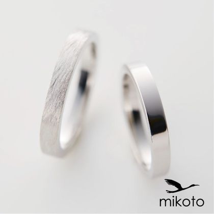 【鶴(mikoto)】【18MA-009】平打ちストレートのシンプルなプラチナの結婚指輪