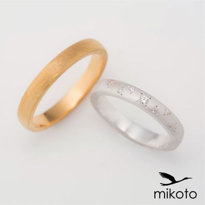 【鶴(mikoto)】【18MA-007a】メレダイヤをちりばめた夜空をイメージした結婚指輪