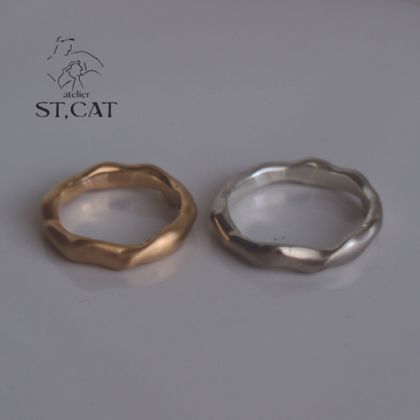 【atelier ST, CAT(アトリエ エスティーキャット)】抽象的で麗しい曲線に落とし込んだデザイン【オーダー結婚指輪】Le Salon