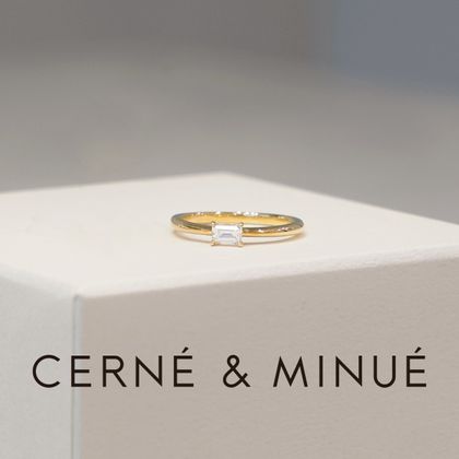 【CERNÉ＆MINUÉ by BIJOUPIKO(セルネとミヌエ バイ ビジュピコ)】手作り婚約指輪（K18YG／鏡面）~ 経験豊富な職人がマンツーマンでサポート ~