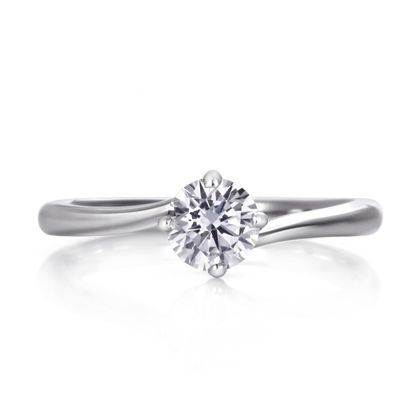 【DIAMOND DOT LAB(ダイアモンド ドット ラボ)】TOE-006　エンゲージリング　/   ウェーブラインが特徴的なソリティアデザインです。