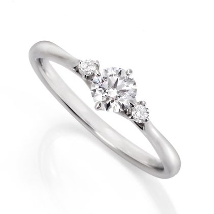 【DIAMOND DOT LAB(ダイアモンド ドット ラボ)】MILLENIUM 鍛造/PURE/婚約指輪