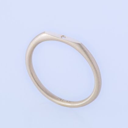 【ENEY(エネイ)】SURFACE K10YG POINT MATTE SLIM RING