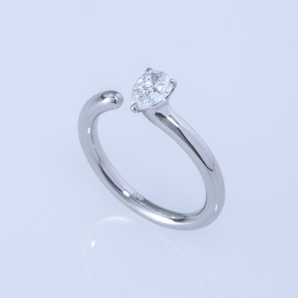 【ENEY(エネイ)】ONE PT900 0.5CT PEAR RING